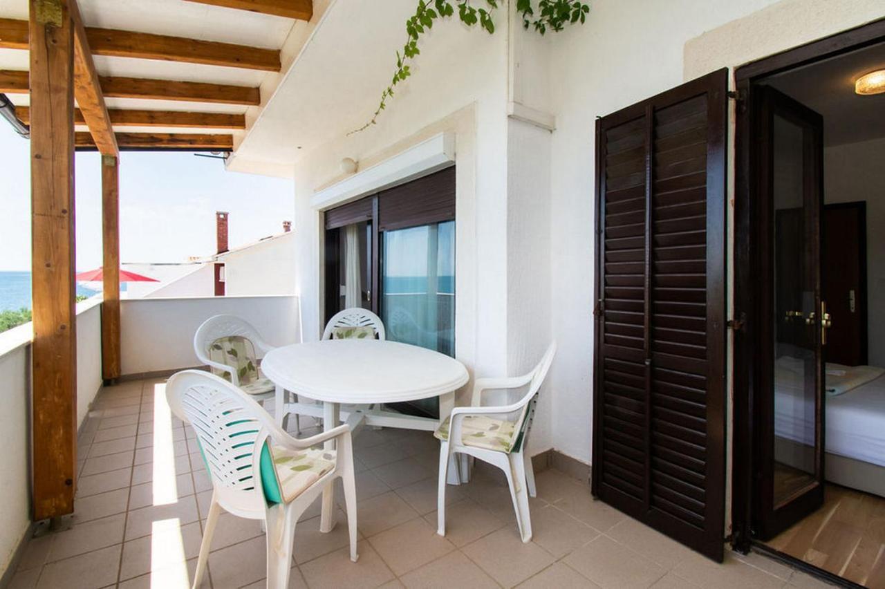 Apartament Crljenko Povljana