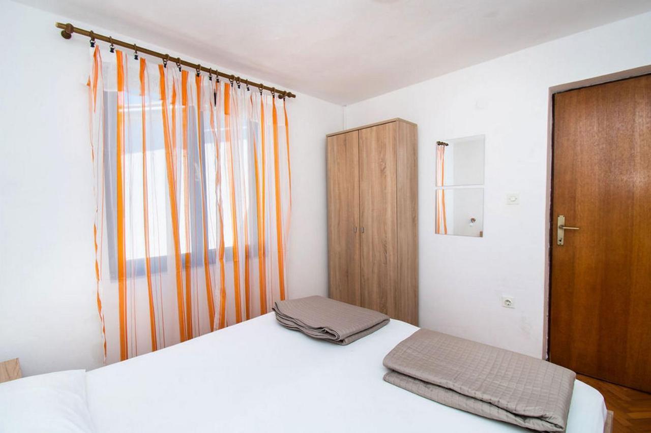 Crljenko Apartament Povljana