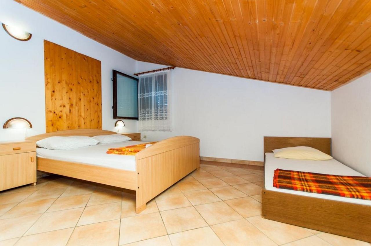 Crljenko Apartament Povljana