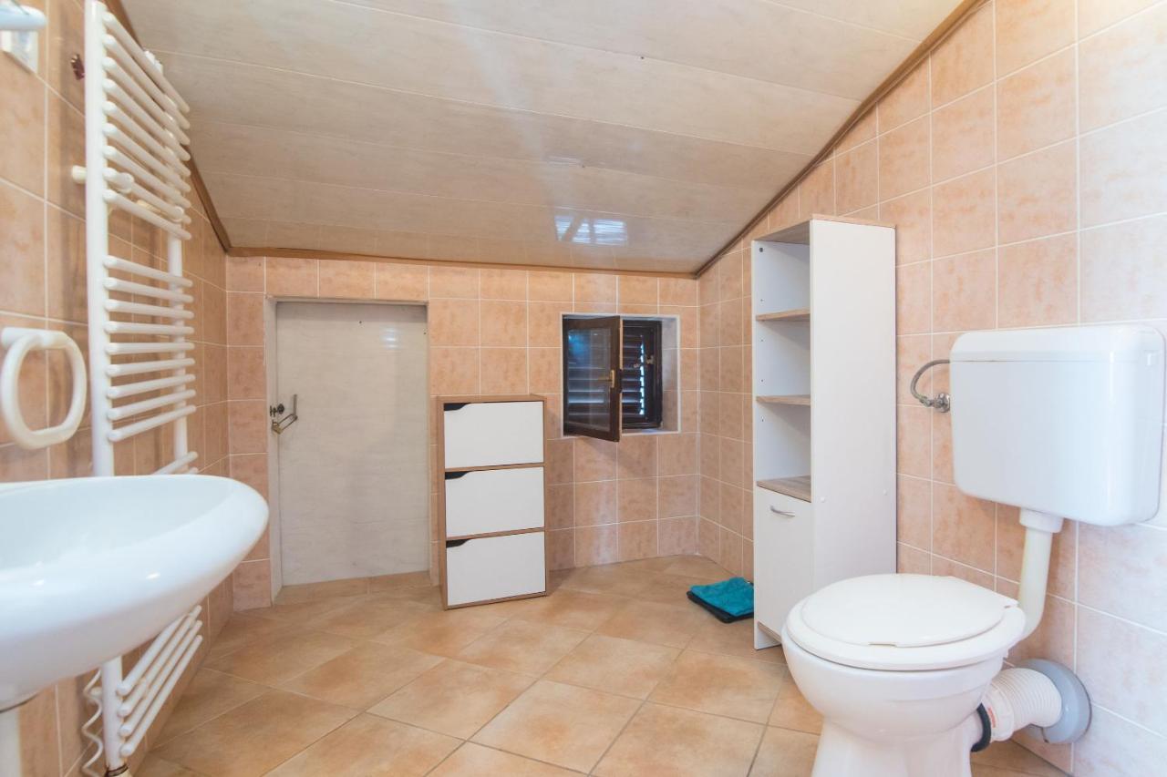 Apartament Crljenko Povljana