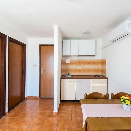 Apartments Crljenko Povljana Exterior photo